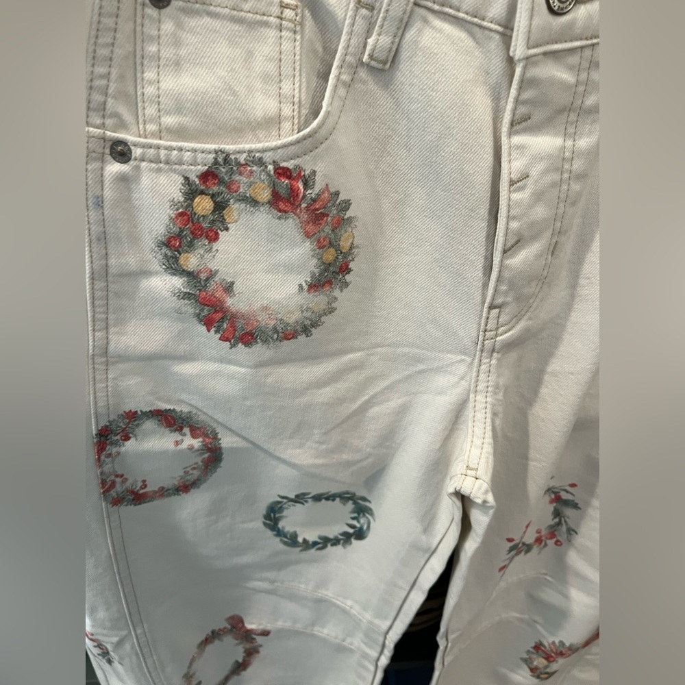 Free People We The Free Good Luck Printed Barrel
Jeans, Sz 26 NWT - Picture 8 of 8